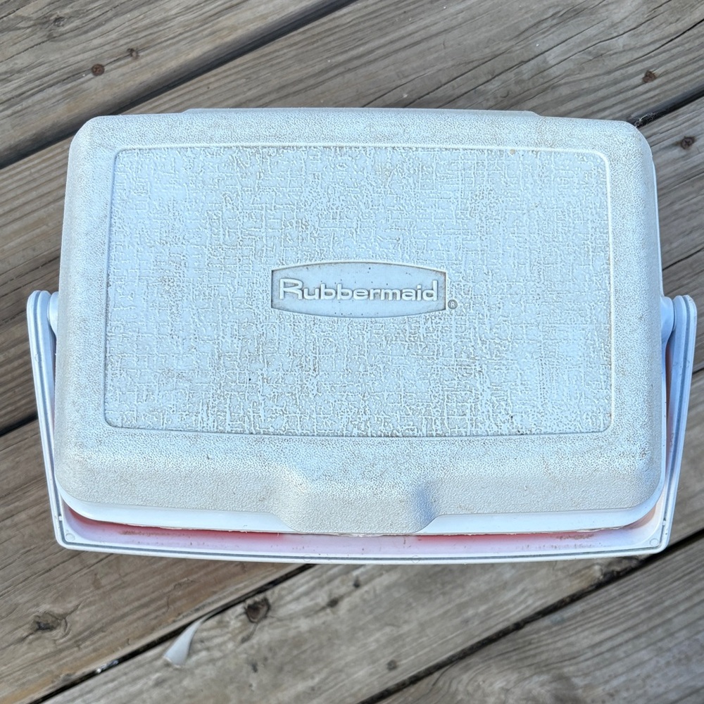 Rubbermaid Orange and White Cooler - Picture 4 of 10